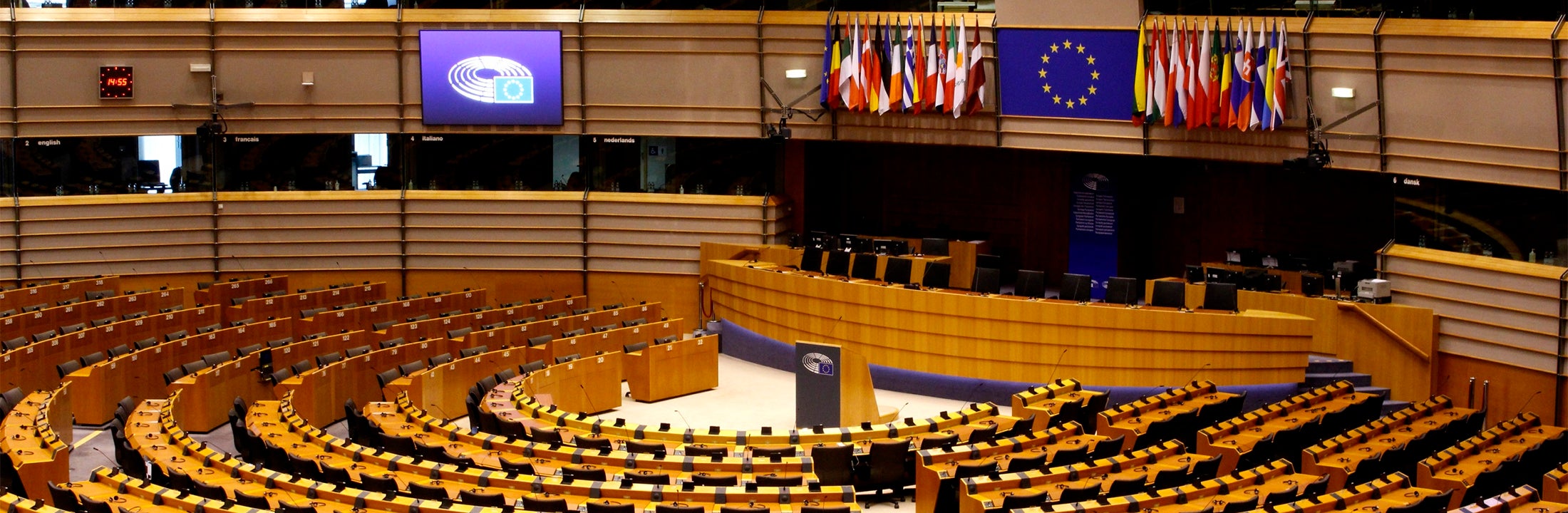 De grote vergaderzaal van het Europees parlement