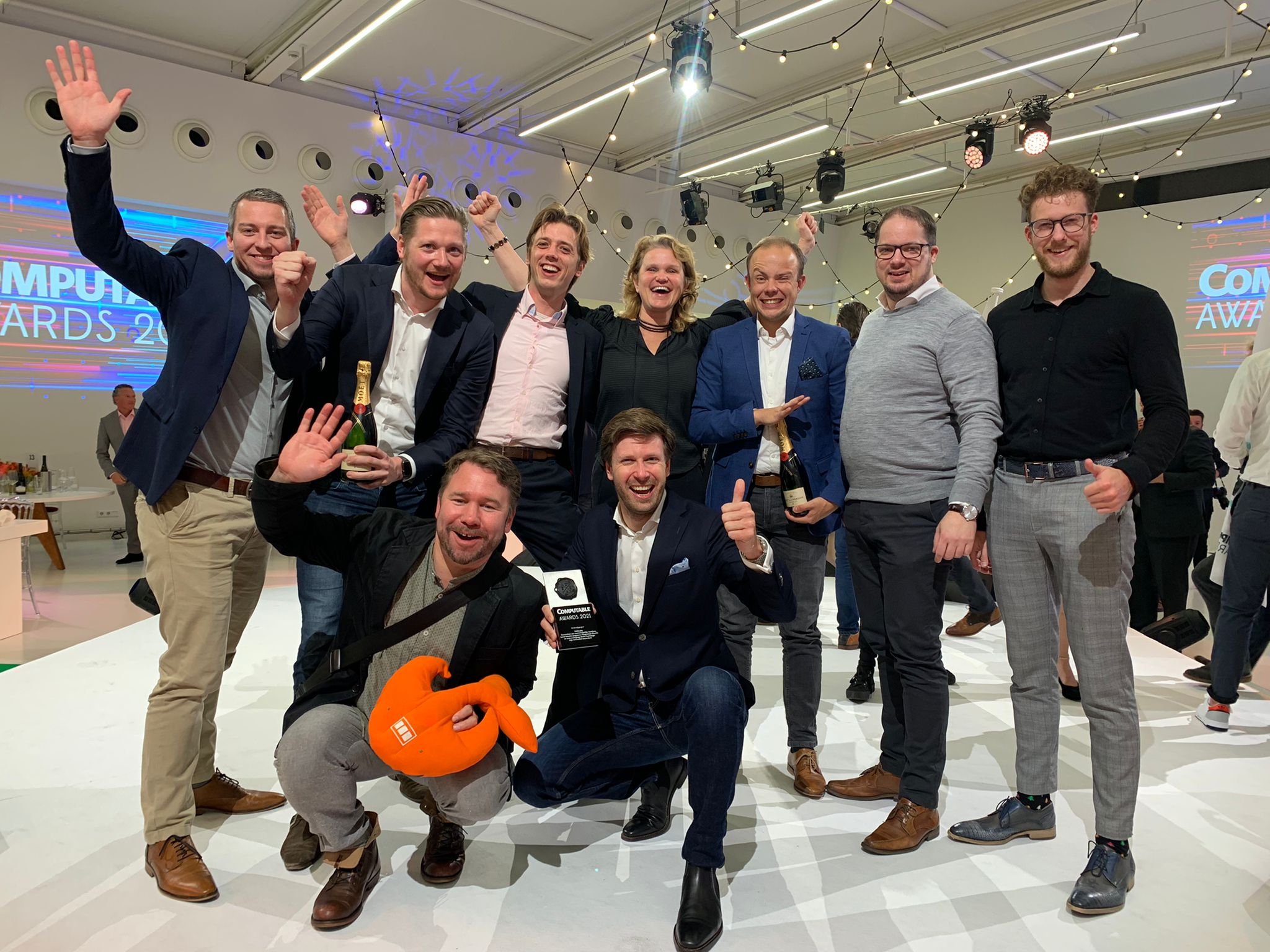 The winners of the Computable Award 2021 with the SAMbuddy.